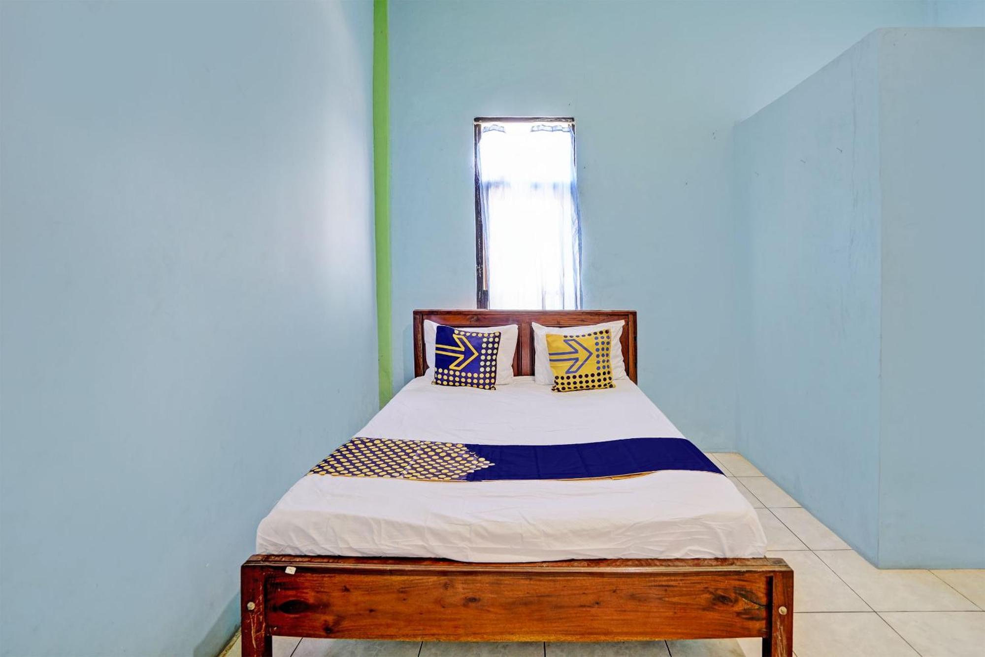 Oyo Life 93037 Nova Jaya Homestay Syariah Lamongan Ngoại thất bức ảnh