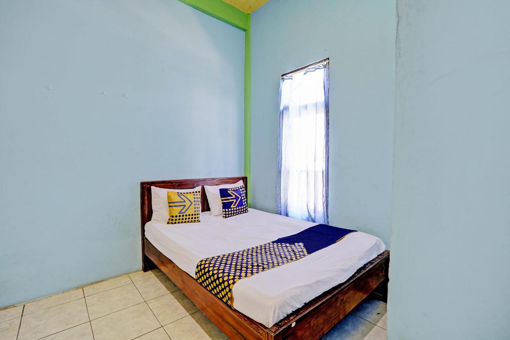 Oyo Life 93037 Nova Jaya Homestay Syariah Lamongan Ngoại thất bức ảnh